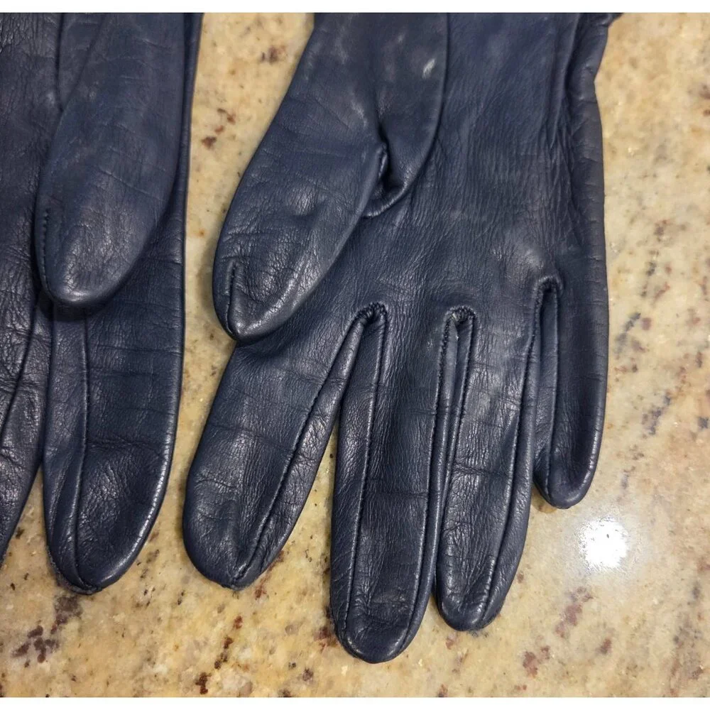 Vintage Womens Size S 6.5 Blue Leather Lined Gloves Saks 5th Ave